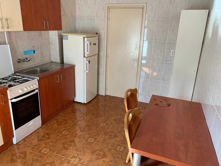 Apartament cu 2 camere decomandat în Mărăști