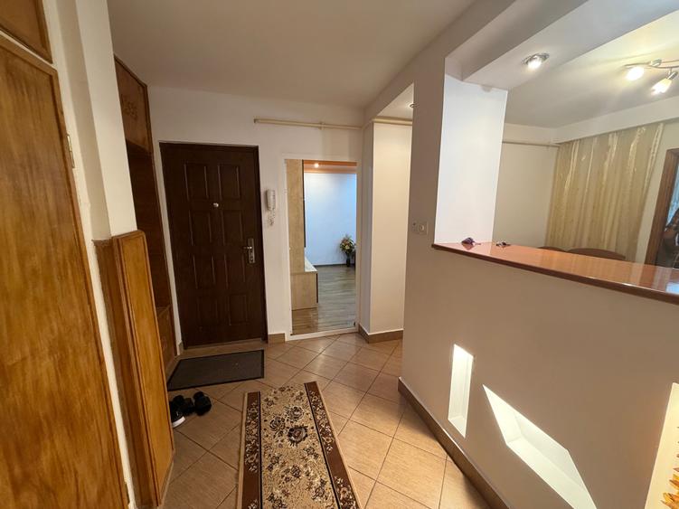 Apartament cu 3 camere în E3