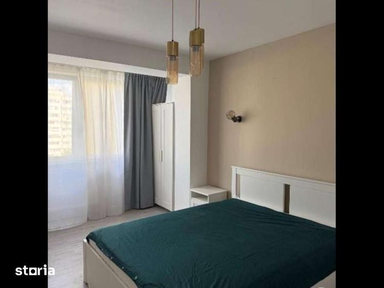 Apartament cu 3 camere semidecomandat, mobilat în Tei