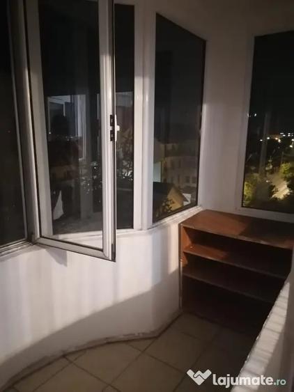 Garsonieră decomandată în Exercițiu