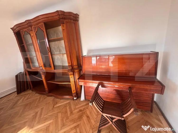 Spațiu comercial, de 320 mp, în Central