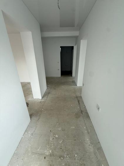 Casă individuală cu 3 camere cu Canalizare în Cazasu