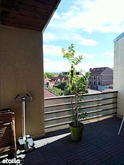 Apartament cu 3 camere în Cantemir