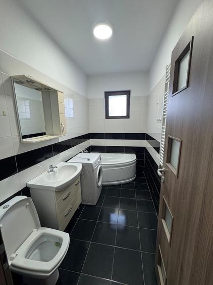Apartament cu 2 camere decomandat în Fundeni