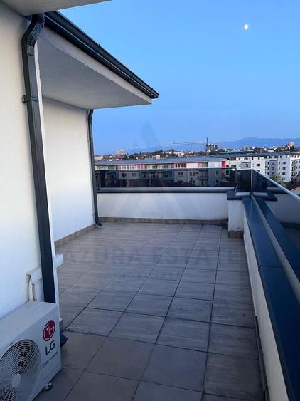 Apartament cu 3 camere semidecomandat, mobilat în Terezian