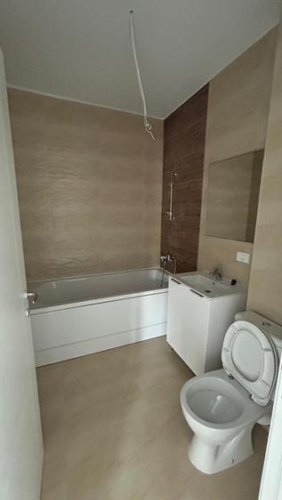Apartament cu 3 camere semidecomandat în Găgeni