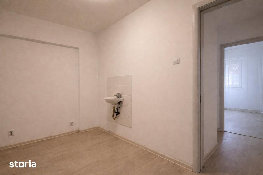 Apartament cu 3 camere decomandat în Nerva Traian