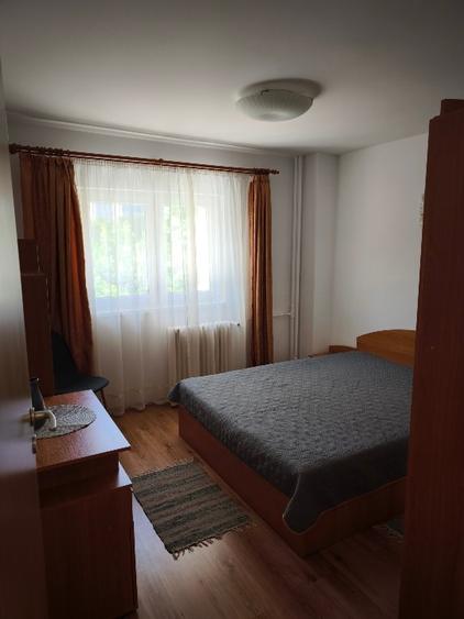 Apartament cu 2 camere semidecomandat, mobilat în Brâncoveanu