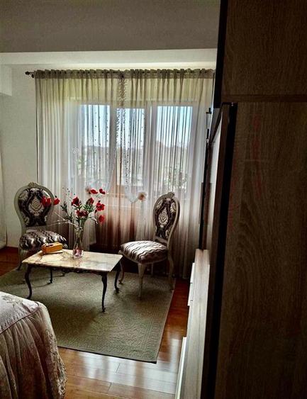 Apartament cu 3 camere decomandat în Cug