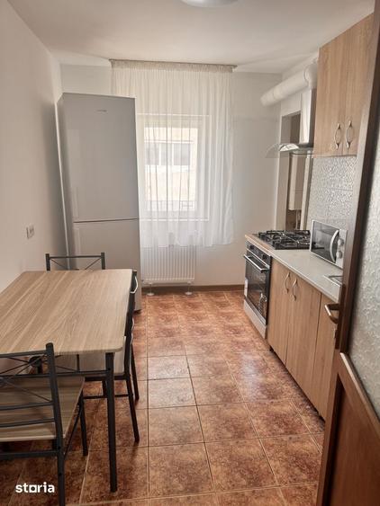 Apartament cu 4 camere decomandat în Unirii Sud
