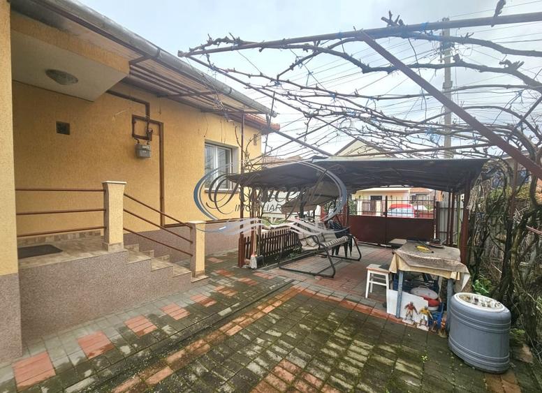 Casă individuală cu 2 camere cu Canalizare în Dâmbul Rotund