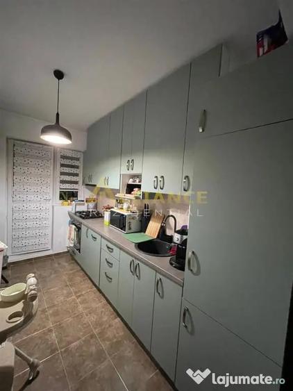 Apartament cu 2 camere decomandat în Berceni
