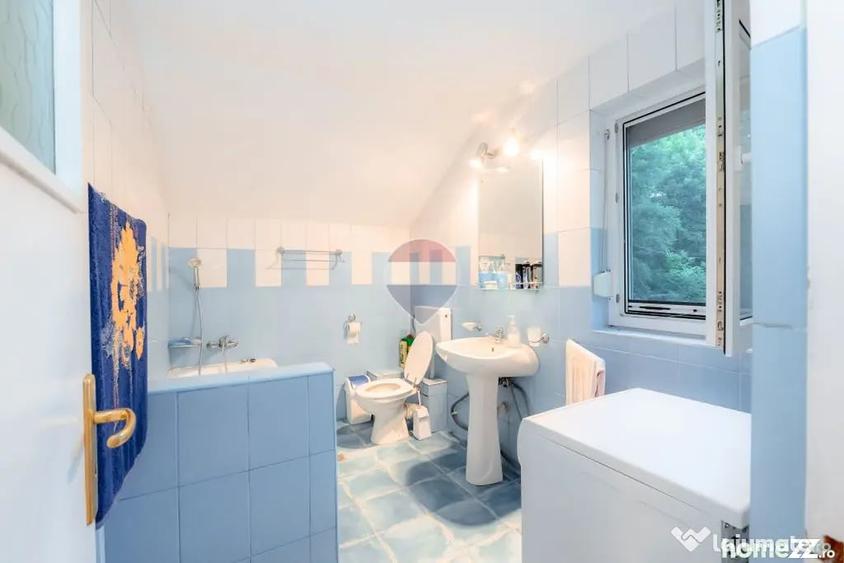 Casă cu 4 camere cu Teren 1292 Mp în Drăganu