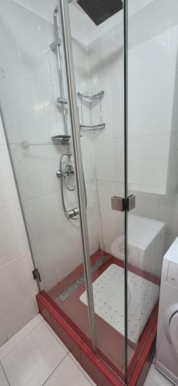 Garsonieră decomandată în Central