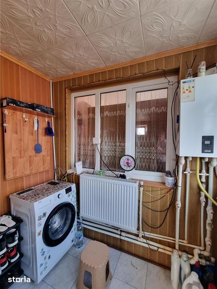 Casă cu 6 camere decomandat cu Teren 727 Mp în Brânceni