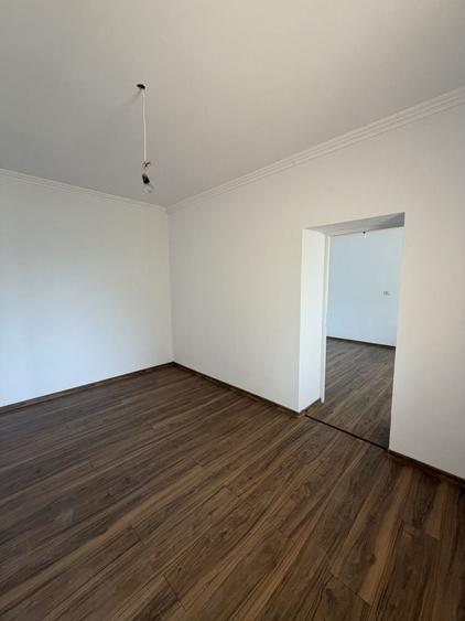 Casă cu 4 camere în Vinga