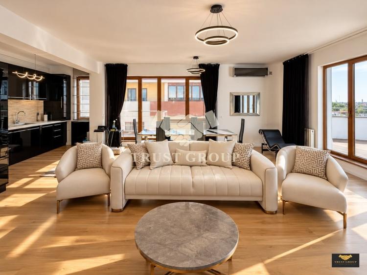 Apartament cu 3 camere semidecomandat, mobilat în Șoseaua Nordului