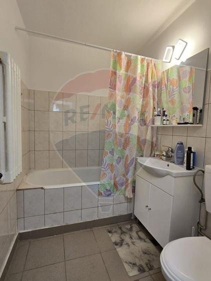 Apartament cu 2 camere semidecomandat, mobilat în Giulești