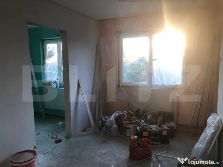Apartament cu 2 camere nedecomandat în Solidarității