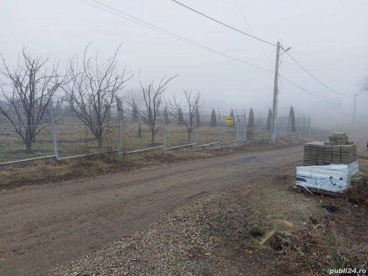Teren de 3600 mp, în Bosanci