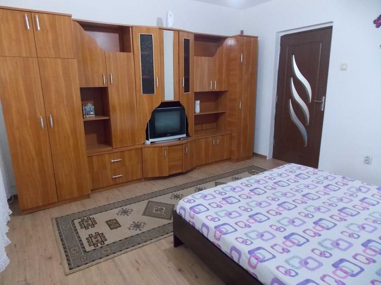 Garsonieră decomandată în Central