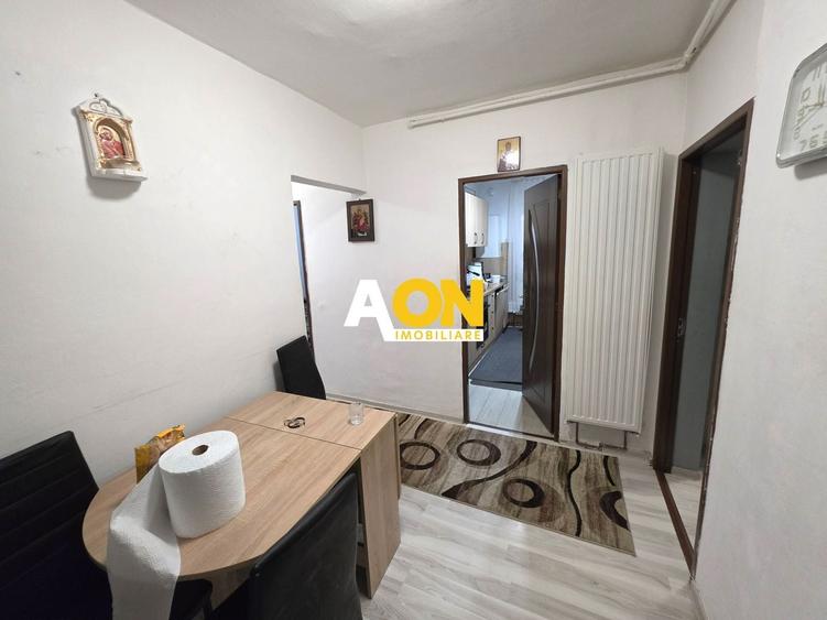 Apartament cu 3 camere, parter, boxă, acces curte, Cetate, zona Closca - 3