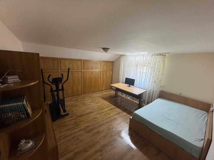 Casă cu 4 camere cu Teren 320 Mp în Valea Mare