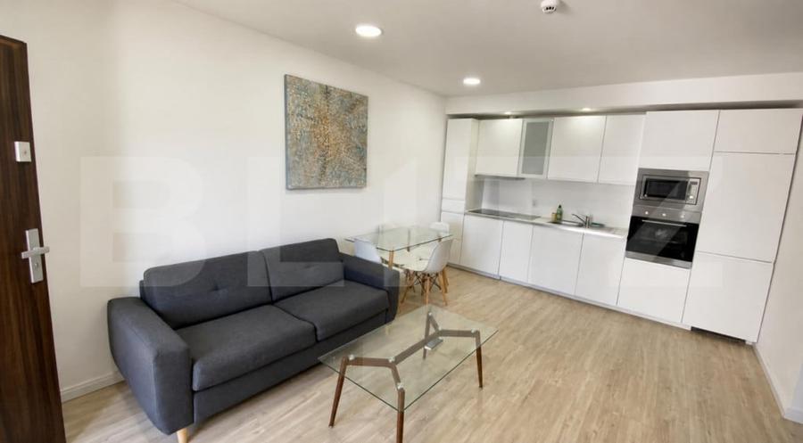 Apartament cu 2 camere decomandat în Central