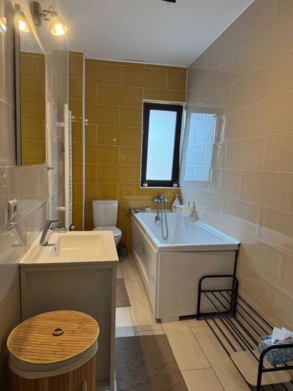 Apartament cu 2 camere decomandat în Bârzești