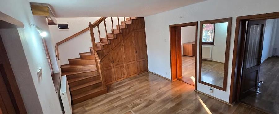 Casă cu 1 camere cu Teren 400 Mp în Central