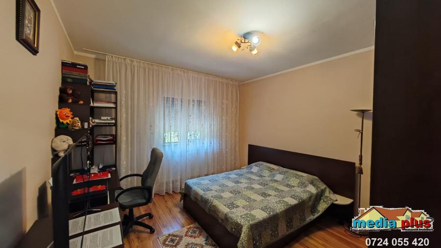 Casă cu 4 camere cu Teren 800 Mp în Mihail Kogălniceanu