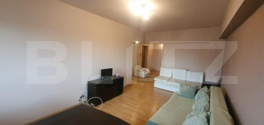 Apartament de 2 camere, 65 mp, AC, centrala termica, zona Patria - 1