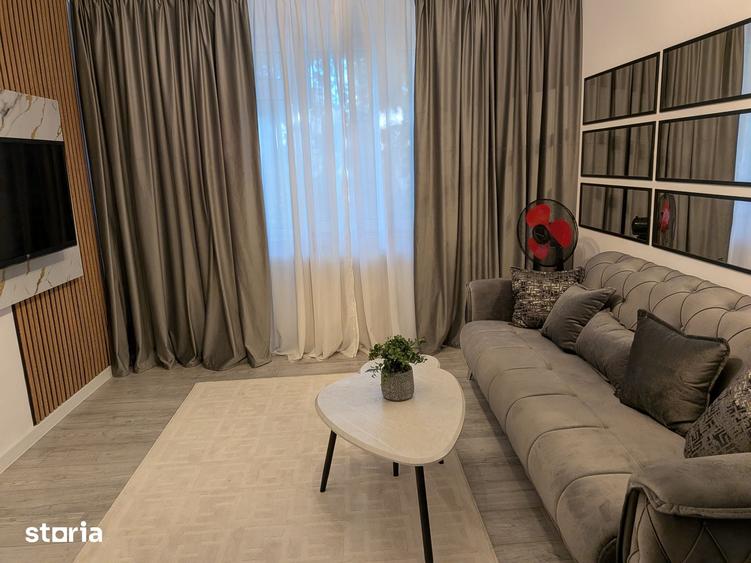 Apartament cu 2 camere semidecomandat în Calea București