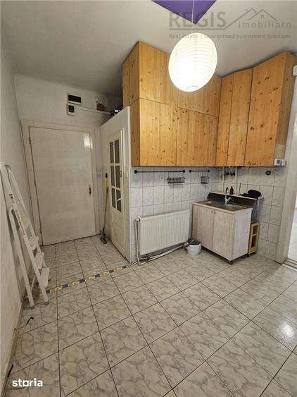 Spațiu comercial, de 28 mp, în Central