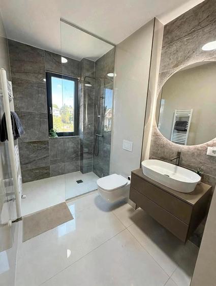 Apartament cu 2 camere decomandat în Aradului