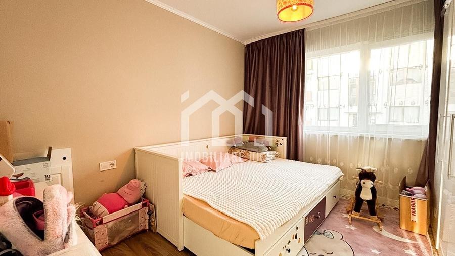 Apartament cu 3 camere semidecomandat, mobilat în Apahida