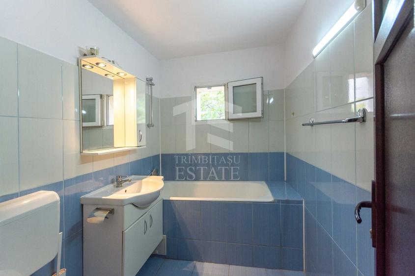 Apartament cu 3 camere semidecomandat, mobilat în Dristor