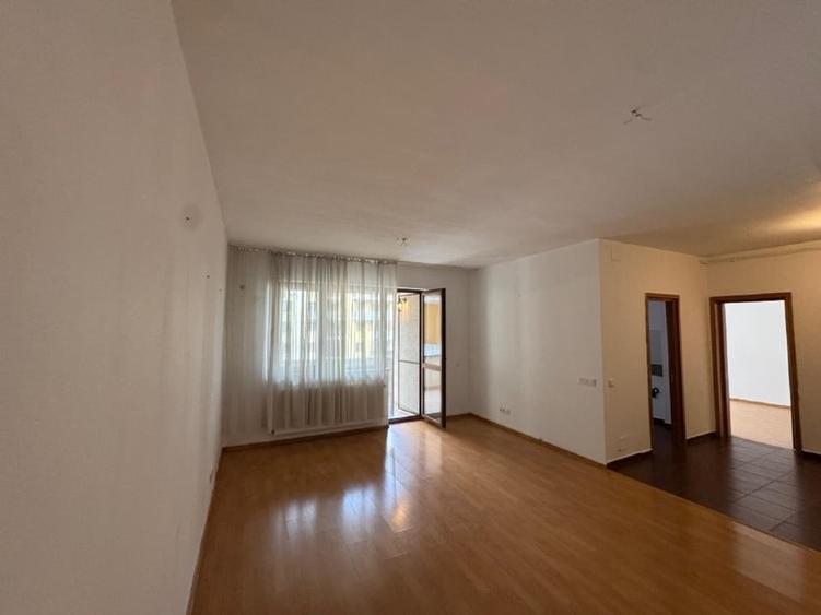Apartament cu 2 camere decomandat în Mihai Bravu