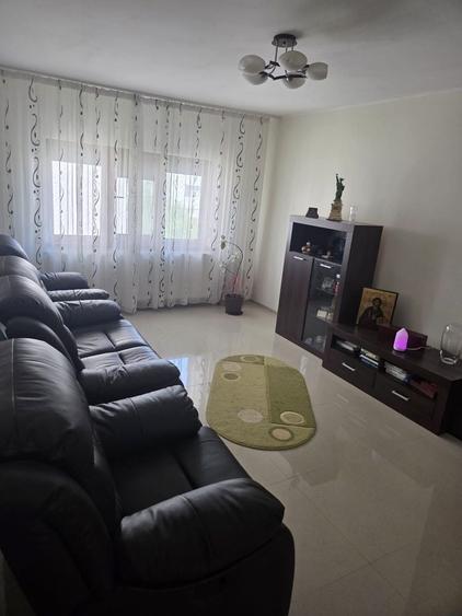 Apartament3 camere pe Buzaului in spatele scolii nr 2 , strada Simion Barnutiu - 4
