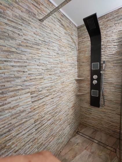 Apartament cu 2 camere decomandat în Lotus