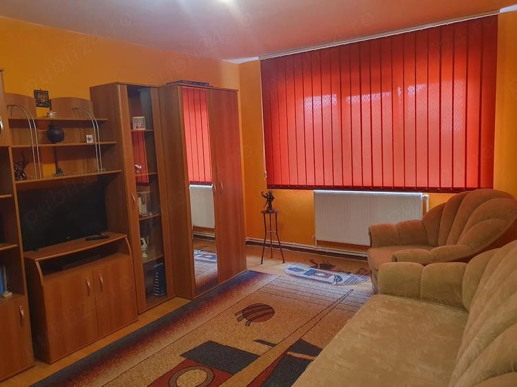 Apartament cu 2 camere decomandat în Sud