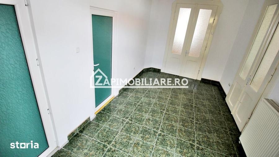 Casă cu 5 camere cu Teren 370 Mp în Central