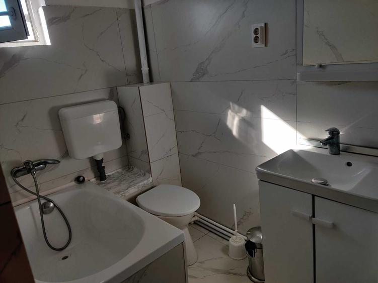 Garsonieră decomandată în Progresul
