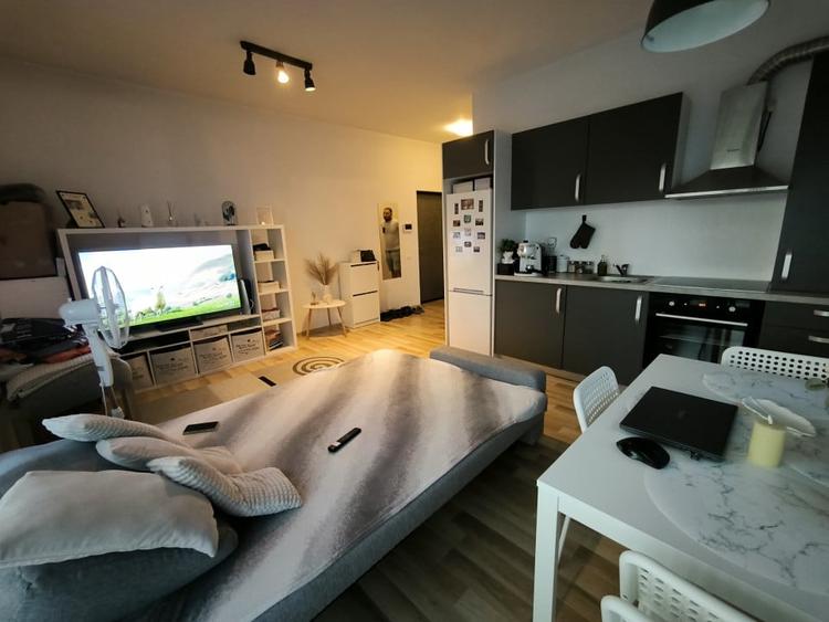 Apartament cu 2 camere semidecomandat în Iris
