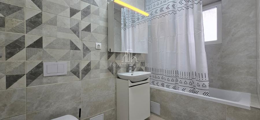 Apartament cu 3 camere decomandat în Est