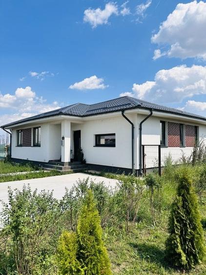 Casă individuală cu 4 camere cu Teren 510 Mp în Balotești