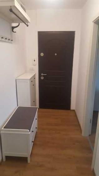 Apartament cu 4 camere decomandat în Bucovina