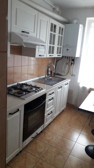 Apartament cu 2 camere decomandat în Gară