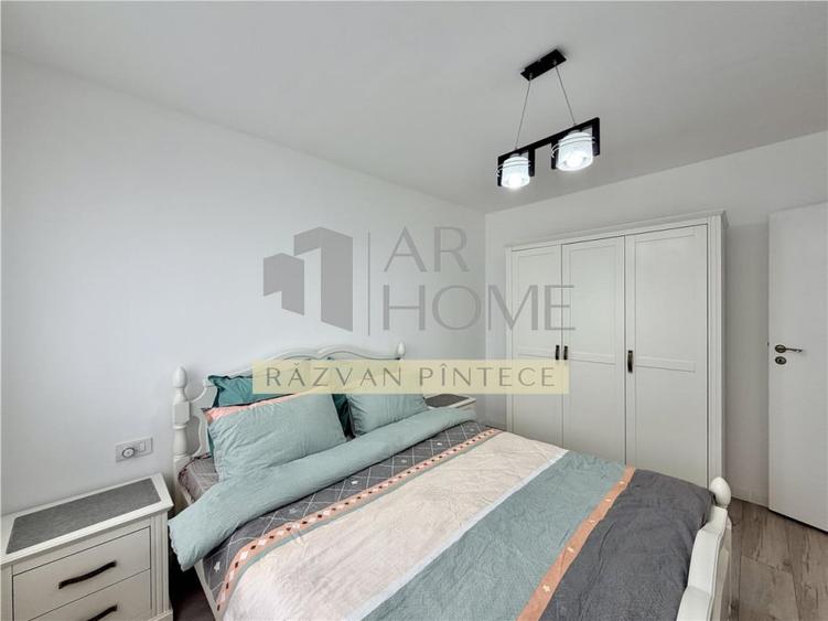 Apartament cu 3 camere decomandat în Păulești