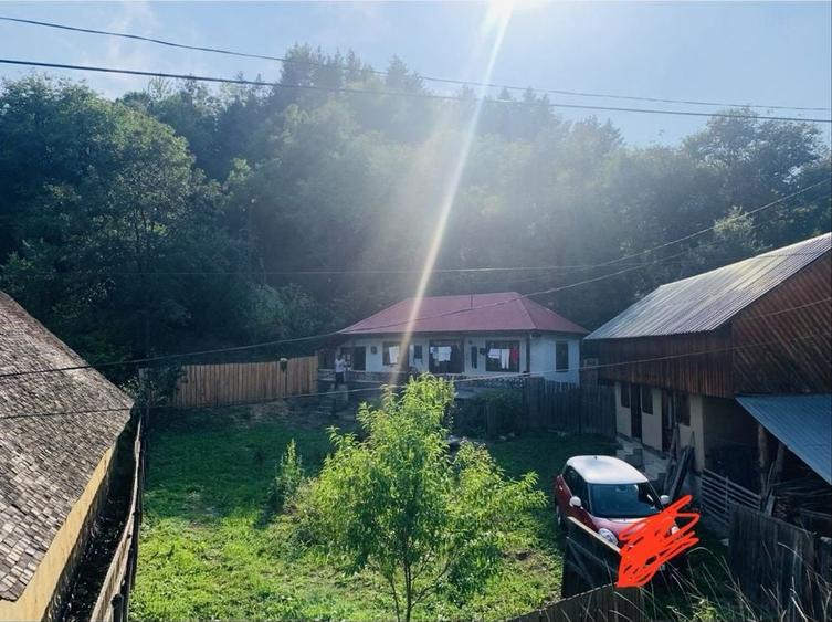 Casă cu 4 camere în Năruja